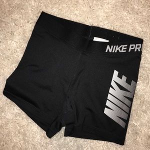 Black nike pros
